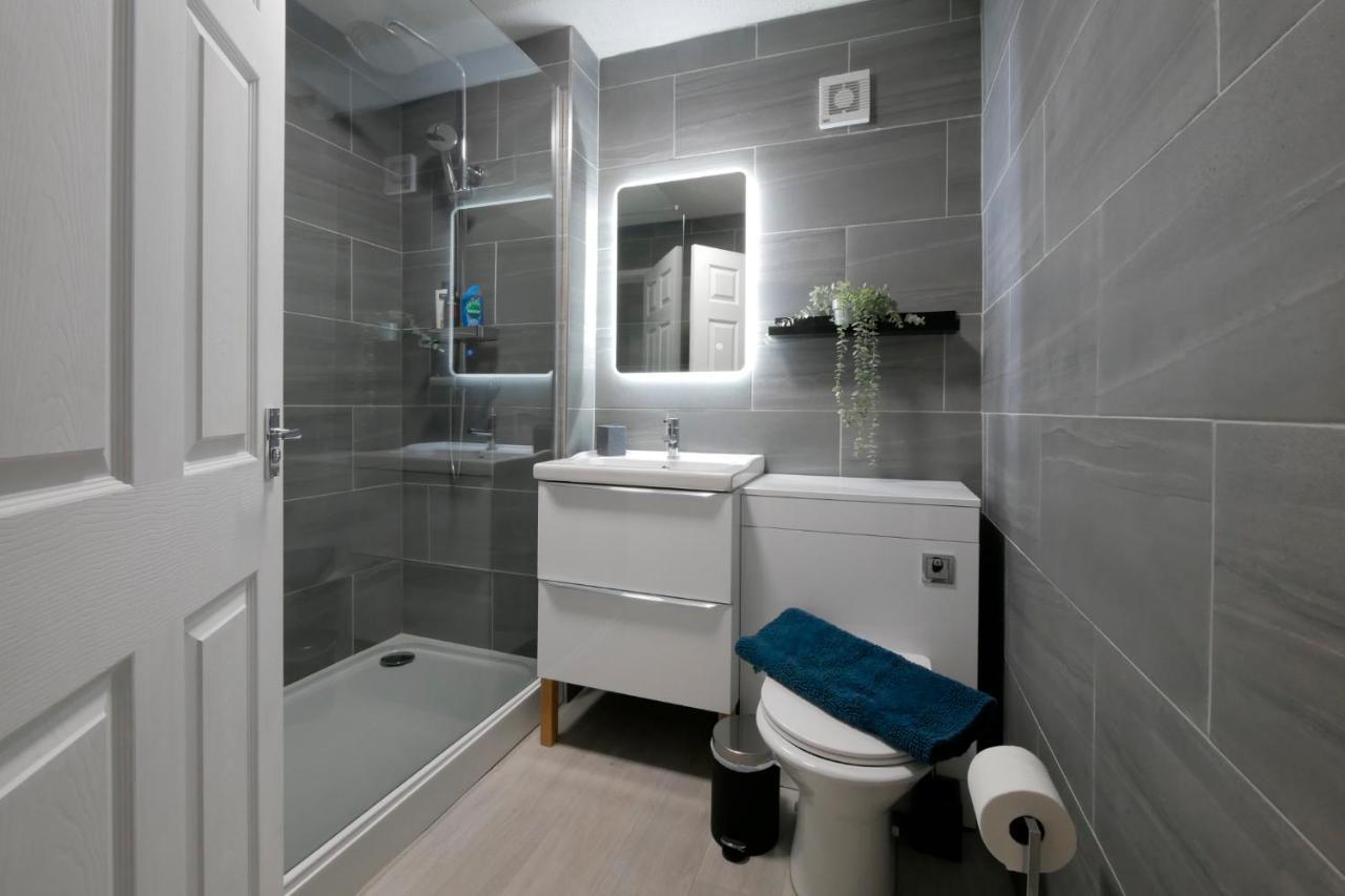 Апартаменти Crewe Short Lets 6 Victoria Court, Крю Екстер'єр фото